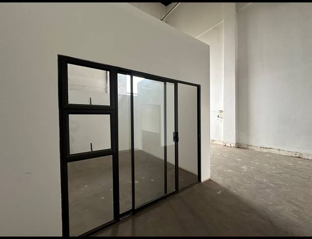 132M² RETAIL TO LET IN HIGHVELD
